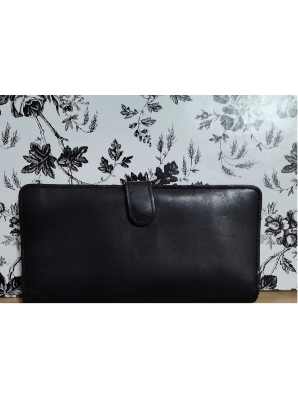 Women's Coach Black Leather Wallet One Size